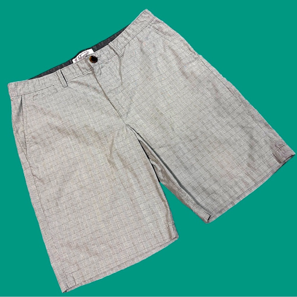 ⭐️HP⭐️Original Penguin Men’s Shorts Bundle. Size 32-33 Grey plaid and Khaki - Picture 3 of 14